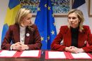 Sveriges energiminister og industriminister Ebba Busch og den franske minister for energi, Agnès Pannier-Runacher signerte samarbeidsavtalen i Brussel.