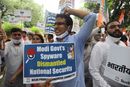 Dette er ikke første gang Indias statsminister, Narendra Modi, anklages for å bruke Pegasus-spionvaren for å overvåke politiske motstandere. Bildet er fra protester mot nettopp slik overvåkning i India i 2021.