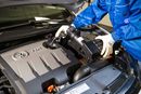 I 2015 ble det kjent at Volkswagens EA 189-motor hadde programvare som gjorde at de kunne jukse under utslippstesting. Bildet viser en slik motor, og ett av de avbøtende tiltakene: En lufstrømsretter som ble installert i tillegg til ny programvare.