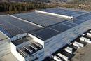 Solcelleanlegget på Rema 1000-lageret på Vinterbro leverer nesten to millioner kilowattimer i året.