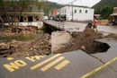 Orkanen Helene raserte store områder sørøst i USA, som her i Hot Springs i North Carolina, i slutten av september. Over 230 mennesker mistet livet, og nesten 2 millioner mennesker mistet strømmen.