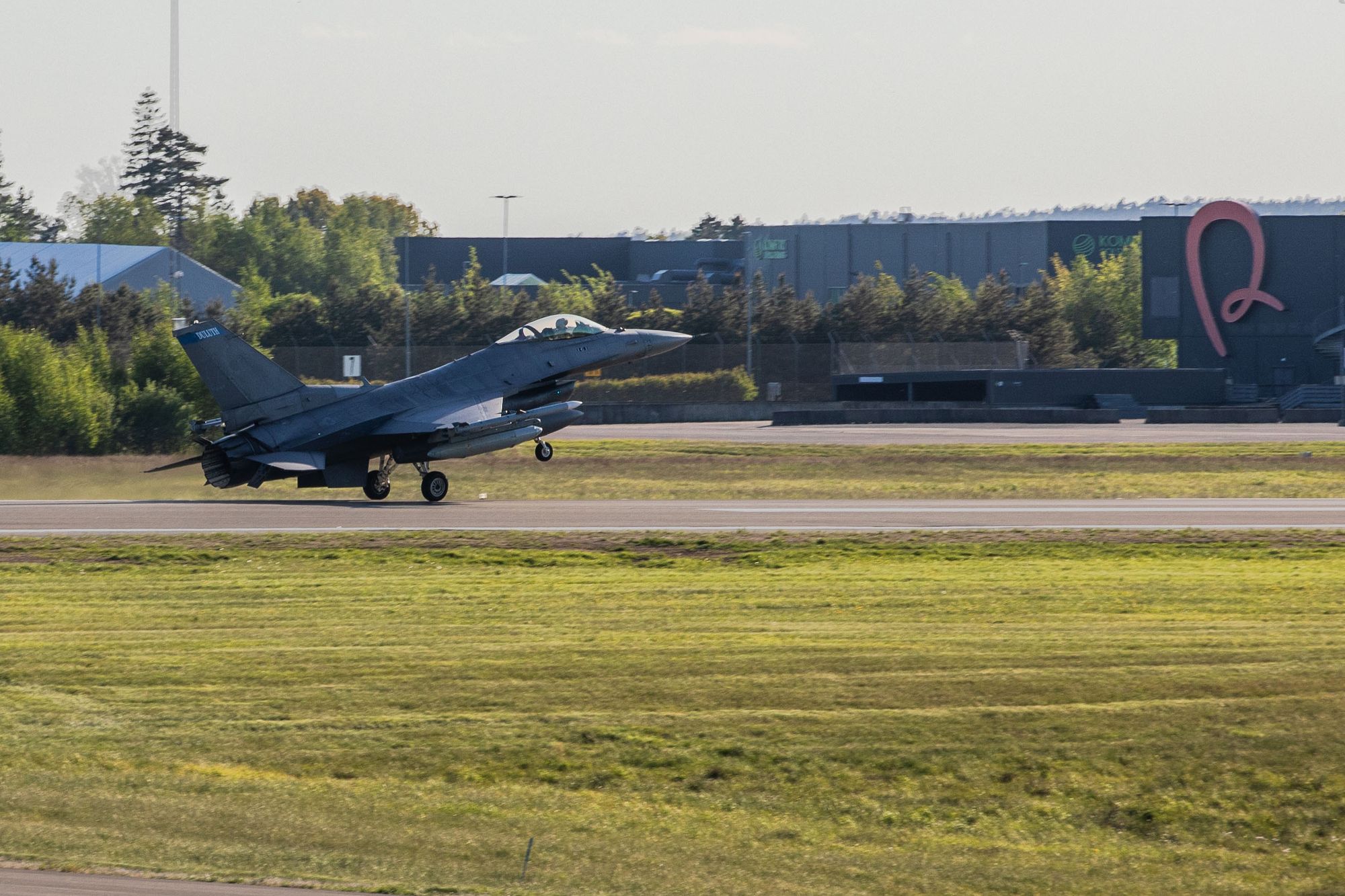 Nato setter søkelyset på rullebanen til Rygge flystasjon | Tu.no