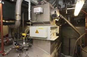 RenseanleggScanship-utstyret om bord på Anthem of the Seas. Fem bioreaktorer sørger for å rense vannet etter at faststoffe er fjernet fra svartvannet.