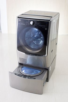HvittTo i en: Mange sliter med å sortere vasken. Det trengs ikke med LGs nye TwinWash. Den har to vaskemaskiner, og de kan attpåtil vaske på halve tiden.
