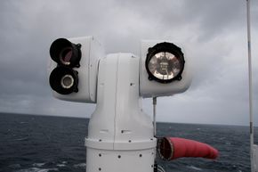 Aptomar i Trondheim har utviklet sensorer og kamera som kan brueks på autonome skip. Det er allerede i bruk til balnt annet søk- g redning og kan oppdage oljesøl. <i>Foto: Aptomar</i>