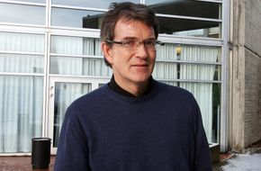 Petter Osmundsen, professor i petroleumsøkonomi ved Universitetet i Stavanger. <i>Foto:  Ole K. Helgesen</i>
