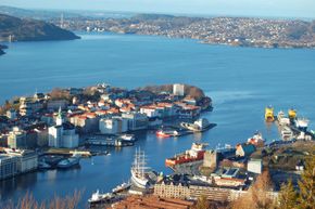 Bergen har flere kaier de vil ha ført fram høyspentkabler til og sette opp transformatorer og tilkoblingspunkter for flere typer skip. <i>Foto: Wiki Commons</i>