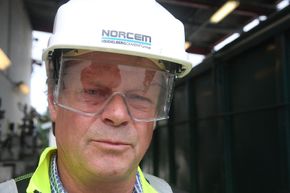 KjedereaksjonDirektør Per Brevik, med ansvar for alternative brensler og bærekraft i Norcem, går inn for Akers teknologi.