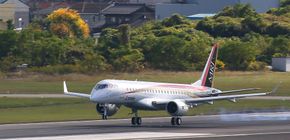 Mitsubishi Regional Jet fløy første gang fra Nagoya lufthavn for halvannet år siden. <i>Foto: Mitsubishi Aircraft Corporation</i>