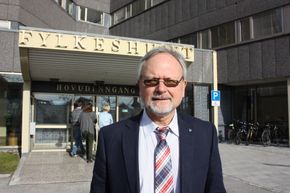 Fylkesrådmann Ottar Brage Guttelvik i Møre og Romsdal sier nei til en prøveordning med bomfritak rundt Tresfjorden. <i>Foto: Kjell Herskedal</i>