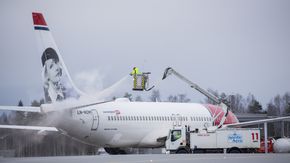 Avising av et Boeing 737-800 fra Norwegian på Oslo lufthavn. <i>Foto: Oslo lufthavn, Espen Solli</i>