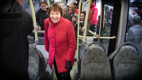 Vil ha fossilfrie busser: Oslos ordfører Marianne Borgen vil ha fossilfire busser så raskt som mulig, og ser gjerne at de blir batteridrevne. <i>Bilde: Eirik Urke</i>