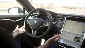 Teslas selvkjørings-muligheter er blant elementene som Time trekker frem. <i>Foto: ukjent</i>