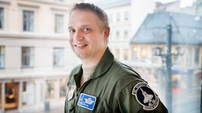 Martin Tesli er sjef for det norske personellet på Luke AFB i USA. <i>Foto: Eirik Helland Urke</i>