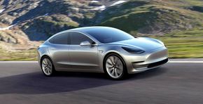 Tesla Model 3 kan bli et viktig verktøy for Teslas utvikling av selvkjørende biler. <i>Foto: Tesla</i>