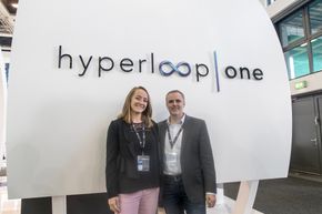 Hyperloop One: Sveisesjef Kristin Hammer og elektrosjef dr. James Dorris var på plass i Berlin for å vise den skinnegående bransjen at det kommer et nytt alternativ. <i>Foto: ORV</i>
