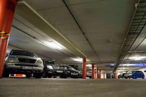 Parkeringshuset på Vulkan i Oslo får ladeanlegg med batteri til effektavlasting. <i>Foto: Stian Mathisen, Fortum</i>