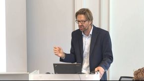Øystein Åsnes jobber som seniorrådgiver i seksjon for informasjonssikkerhet og datadeling i det statlige organet som utvikler datasystemer for offentlig sektor. <i>Foto: Difi</i>
