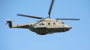 Svensk NH90, eller Helikoper 14 som den kalles, der kabinhøyden er økt fra 157 til 182 centimeter og nå markedsføres av NHIndustries som HCV («High Cabin Version»). <i>Foto: Joakim Hiertner/Försvarsmakten</i>