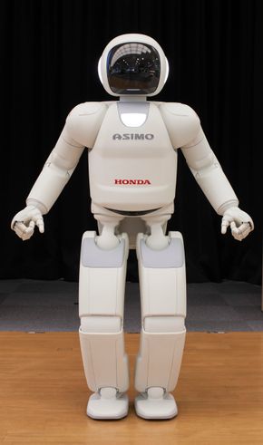 Asimo, utviklet av Honda for 20 år siden, ble gjennombruddet for robotikk. <i>Foto: Nils Olav Mevatne</i>