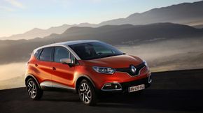 Renault Captur slipper ut over 900 prosent mer NOx enn tillatt i snitt, ifølge ADAC. <i>Foto: Renault</i>