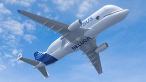 Form følger funksjon: Det hvithvallignende flyet skal i lufta for første gang om et års tid.  <i>Foto: Airbus</i>