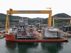 Brorparten av Statoils Mariner-moduler har blitt bygget hos DSME i Sør-Korea. Her gjøres modulene klar for avreise. <i>Foto: Eva Sleire/Statoil</i>