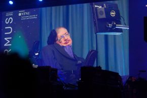 Stephen Hawking deltok på Starmus via videooverføring. <i>Foto: Marius Valle</i>