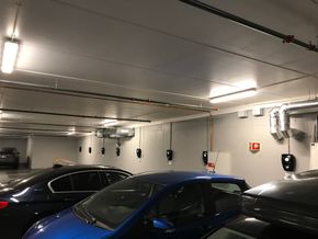 Zaptec har installert ladere flere steder, her fra en parkeringsgarasje i Oslo.. <i>Foto:  Zaptec</i>