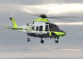 Slik vil AW169 se ut når det blir lakkert i politiets farger. <i>Bilde:  Leonardo Helicopters</i>