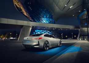 Selv om dette er en fremtidsvisjon, sier BMW at den er nært forestående. <i>Foto:  BMW/Victor Jon Goico</i>