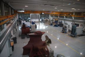 Rolls-Royce har bygget opp sitt opplæringssenter for egne ansatte og kunder iiÅlesund. <i>Bilde:  Tore Stensvold</i>