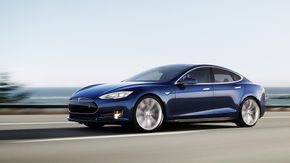 Tesla har lenge vært enerådende på rekkeviddefronten. Det er i ferd med å endre seg. <i>Bilde:  Tesla Motors</i>