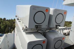 De første NSM-utskytningskassene som ble installert på KNM «Roald Amundsen» i 2012. <i>Foto:  Kongsberg</i>