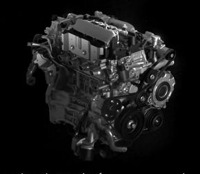 Mazda forventes å introdusere en bil med en såkalt HCCI-motor (Homogeneous Charge Compression Ignition). Det er en bensinmotor som fungerer etter det samme prinsippet som en dieselmotor, noe som innebærer at drivstoffet selvantenner under høyt trykk. Slik skal det være mulig å senke drivstofforbruket med 20-30 prosent. <i>Bilde:  Wikipedia</i>