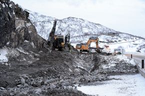 Målselv Maskin overtok jobben etter konkursen i Elvenes Maskin februar i fjor. <i>Foto:   Erik Jenssen</i>