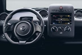 For å holde prisen nede ser det også ut til at E.go kjøper teknologi fra andre bilprodusenter. Info-systemet ser ut til å komme fra Suzuki. <i>Foto:  e.GO</i>