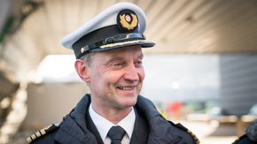 Kaptein Oddleif Engevik på MS Spistbergen. <i>Bilde:  Eirik Helland Urke</i>
