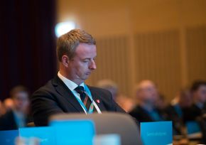 Olje- og energiminister Terje Søviknes (Frp) får kritikk fra MDG for ikke å rette opp feilene i konsekvensutredningen for Barentshavet sørøst. <i>Foto:  Terje Bendiksby / NTB scanpix</i>
