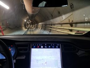 En Tesla Model X har allerede besøkt tunnelen i Los Angeles. <i>Foto:  The Boring Company</i>