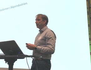 innkjøps- og produksjonsdirektør Tore Roppen i Kleven verft trakk fram utfordringen med å få tak i nok stål til de massive prosjektene. <i>Foto:  Martin Gramnæs</i>