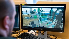 VR/AR-teamet bruker spillmotoren Unity for å lage systemer som blant annet forenkler plattformbygging. <i>Foto:  Eirik Helland Urke</i>