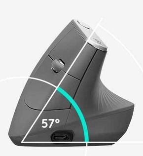 Vinkelen på 57 grader er for å få minst mulig belastning på musklene når du holder i musen. <i>Foto:  Logitech</i>