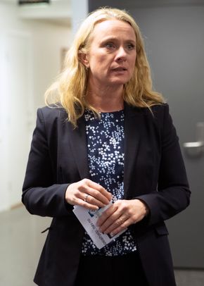 Arbeidsminister Anniken Hauglie var svært fornøyd med å få over 420 millioner kroner til Arbeids- og velferdsetaten. <i>Foto:  Sarah McDonald Gerhardsen</i>