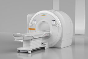 Nytt diagnostisk utstyr som denne MRI-maskinen har gitt helsepersonell helt nye muligheter til å oppdage lidelser og sykdom. Den teknologiske utviklingen i helsesektoren går stadig raskere. <i>Foto:  Siemens</i>