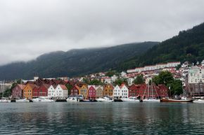Utsikt mot Bryggen, Bergen sentrum. <i>Bilde:  Marianne Løvland / NTB scanpix</i>