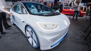 VW ID Neo, konseptutgaven av den kommende elbilen som er ventet å bli VWs «folkemodell». <i>Foto:  Marius Valle</i>