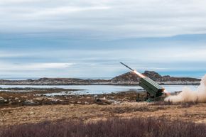 Skarpskytingsøvelse med Nasams II på Nordmela i 2016.  <i>Foto:  Jonas Christie / Forsvaret</i>
