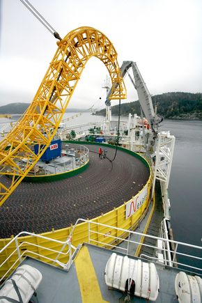 Nexans skal i løpet av to år produsere 500 kilometer North Sea Link-sjøkabel ved fabrikken i Halden. <i>Foto:  Nexans</i>