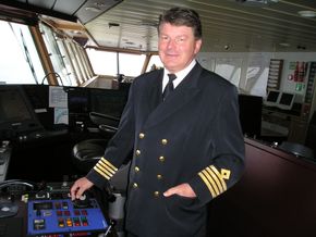 Daglig leder Sten Magne Engen i Stiftelsen norsk Hurtigrutemuseum har tidligere vært kaptein på hurtigruta. <i>Foto:  Privat</i>